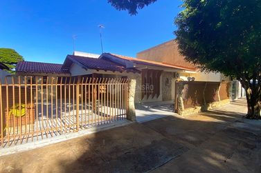 Casa &agrave; venda - 128m&sup2; - Zona VI