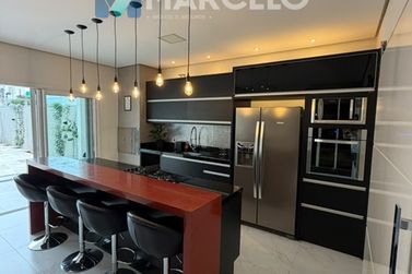 Sobrado &agrave; venda - 250m&sup2; - Jardim Am&eacute;rica