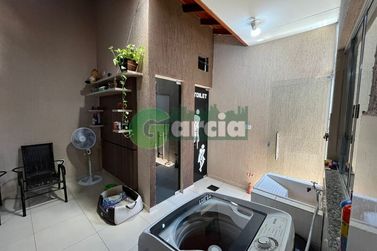 Casa &agrave; venda - 105m&sup2; - Jardim It&aacute;lia