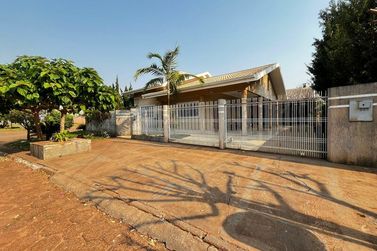 Ch&aacute;cara &agrave; venda - 444m&sup2; - ELISA