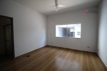 Casa para alugar - 90m&sup2; - Zona VI