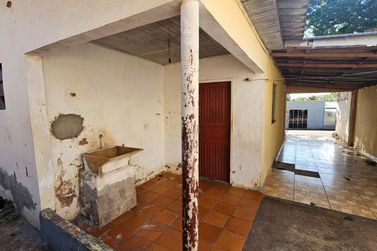 Casa &agrave; venda - 84m&sup2; - CONJUNTO RESIDENCIAL VINTE E SEIS D