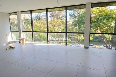 Sal&atilde;o Comercial para alugar - 428m&sup2; - Zona III