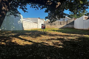 Terreno &agrave; venda - 450m&sup2; - Parque Cidade Jardim