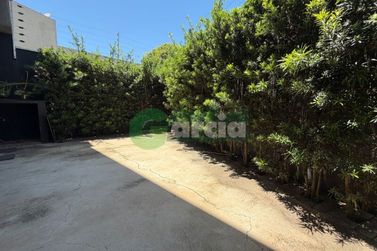 Casa &agrave; venda - 242m&sup2; - ZONA II