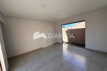Casa &agrave; venda - 49m&sup2; - JARDIM PINHEIRINHO