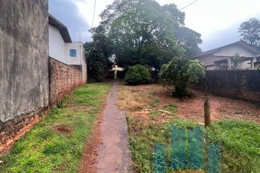 Terreno &agrave; venda - 364m&sup2; - Zona IV