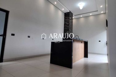 Casa &agrave; venda - 128m&sup2; - Jardim Cima