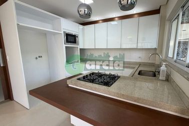 Casa &agrave; venda - 242m&sup2; - ZONA II