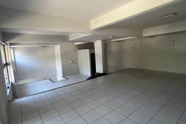 Sala Comercial para alugar - 80m&sup2; - Zona III
