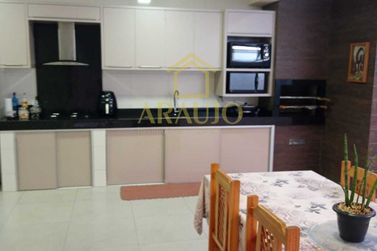 Casa &agrave; venda - 125m&sup2; - Jardim Imigrantes