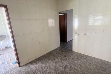 Casa para alugar - 80m&sup2; - Zona VII