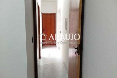 Casa &agrave; venda - 69m&sup2; - Jardim  Santiago