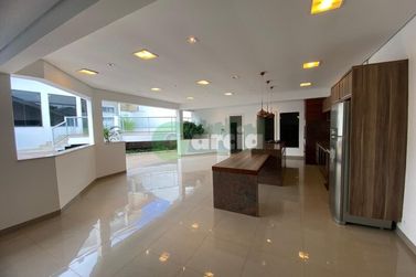 Sobrado &agrave; venda - 439m&sup2; - Zona I-A