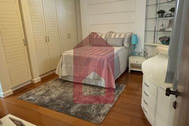 Casa &agrave; venda - 332m&sup2; - Zona I