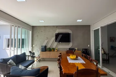 Casa &agrave; venda - 256m&sup2; - Mont Blanc Residence