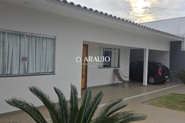 Casa &agrave; venda - 243m&sup2; - Jardim Indai&aacute;