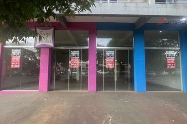 Sal&atilde;o Comercial para alugar - 90m&sup2; - Zona Armazem