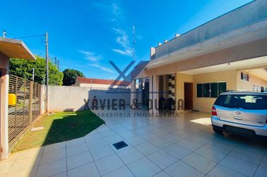 Casa &agrave; venda - 191m&sup2; - Pra&ccedil;a 7 de Setembro, Zona 05
