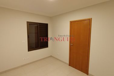 Apartamento para alugar - 110m&sup2; - ZONA II