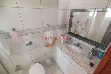 Casa &agrave; venda - 200m&sup2; - JARDIM DOS PRINCIPES