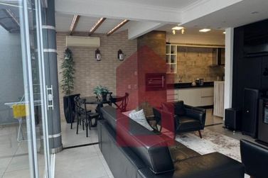 Casa &agrave; venda - 170m&sup2; - Jardim Alphavile