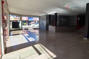 Sal&atilde;o Comercial para alugar - Zona 1