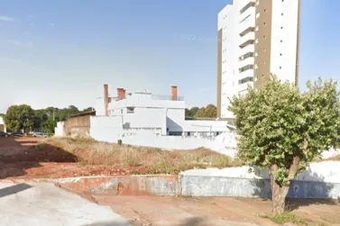 Terreno &agrave; venda - 1600m&sup2; - Zona I