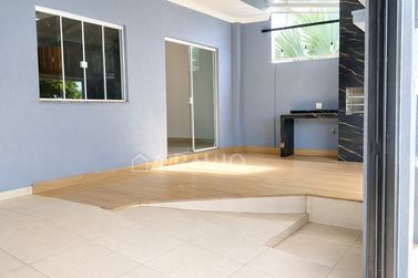 Casa &agrave; venda - 82m&sup2; - JARDIM CEREJEIRAS