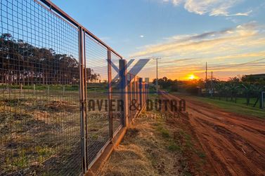 Terreno &agrave; venda - 1m&sup2; - Ao lado da avenida nova