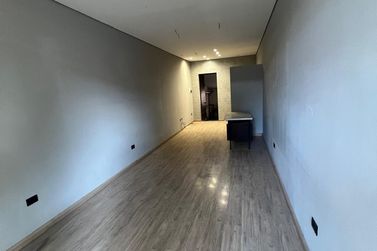 Sala Comercial para alugar - 80m&sup2; - Zona 1 A