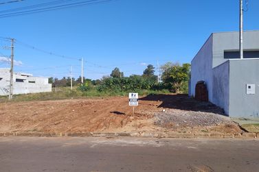 Terreno &agrave; venda - 144m&sup2; - Jardim Pimentel