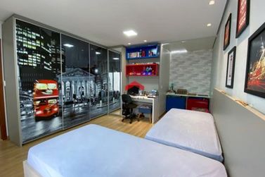 Sobrado &agrave; venda - 260m&sup2; - Parque do Lago