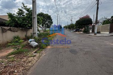 Terreno &agrave; venda - 210m&sup2; - JARDIM ORIENTE