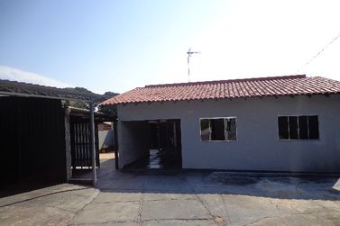 Casa &agrave; venda - 202m&sup2; - Zona Armazem