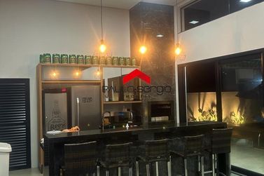 Casa &agrave; venda - 215m&sup2; - Porto Camargo