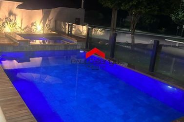 Casa &agrave; venda - 215m&sup2; - Porto Camargo