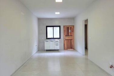 Casa &agrave; venda - 81m&sup2; - Zona V