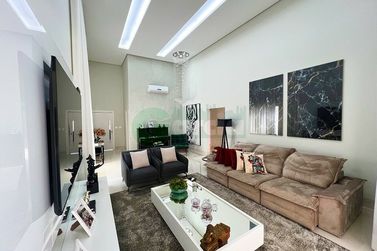 Casa &agrave; venda - Residencial Royal Garden