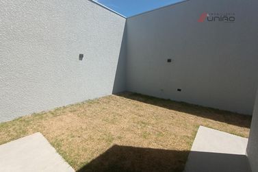 Casa &agrave; venda - 70m&sup2; - Jardim Caravelle