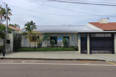 Casa &agrave; venda - 276m&sup2; - Zona II