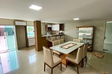 Sobrado &agrave; venda - 452m&sup2; - Zona I