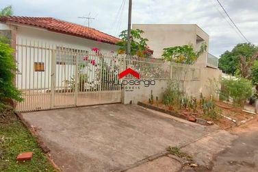 Casa &agrave; venda - 130m&sup2; - Jardim Vit&oacute;ria