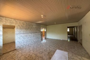 Casa &agrave; venda - 290m&sup2; - Zona III