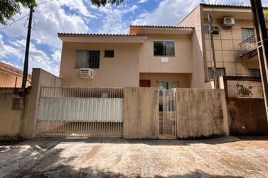 Casa &agrave; venda - 243m&sup2; - Zona V