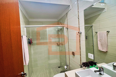 Casa &agrave; venda - 214m&sup2; - Jardim Tamoio