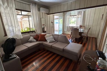 Casa &agrave; venda - 276m&sup2; - Jardim Para&iacute;so