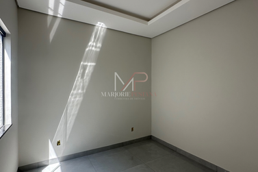 Casa &agrave; venda - 123m&sup2; - Jardim Cima