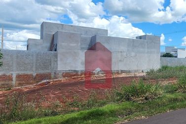 Terreno &agrave; venda - 262m&sup2; - Parque Colina Verde