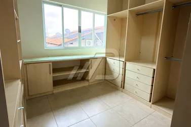 Sobrado &agrave; venda - 180m&sup2; - Zona I